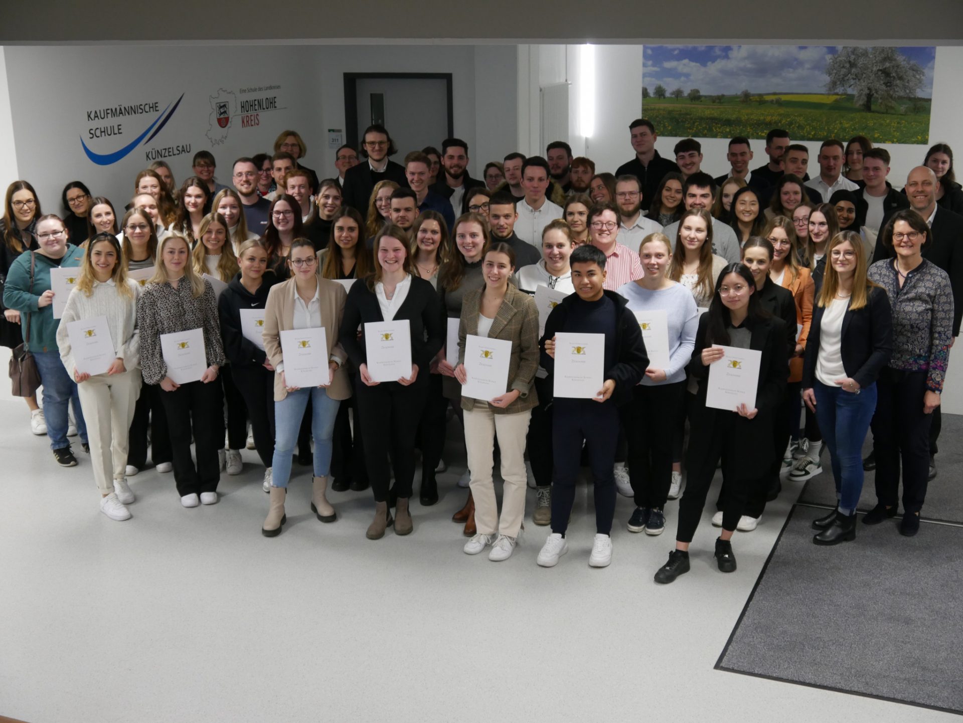 Abschlussfeier der Kaufmännischen Berufsschule im Winter 2022/2023 Kaufmännische Schule Künzelsau